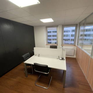 Bureau privé 85 m² 10 postes Location bureau Rue de Mantes Colombes 92700 - photo 2